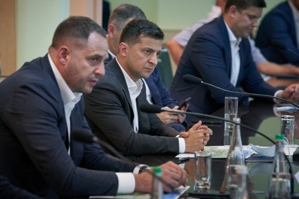 Зеленский посетил ОПЗ и встретился с предпринимателями Одесской области
Зеленский посетил ОПЗ и встретился с предпринимателями Одесской области