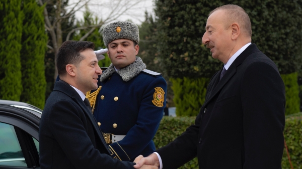 Зеленский поздравил президента Азербайджана с днем рождения и отметил, что Украина готова углубить партнерство с Баку
Зеленский поздравил президента Азербайджана с днем рождения и отметил, что Украина готова углубить партнерство с Баку