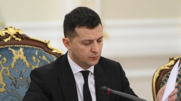Зеленский против Конституционного суда: ситуация зашла в тупик Зеленский против Конституционного суда: ситуация зашла в тупик