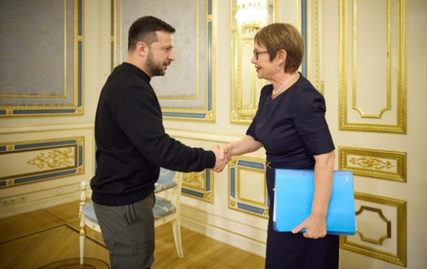 Зеленский провел встречу с президентом ЕБРР Зеленский провел встречу с президентом ЕБРР