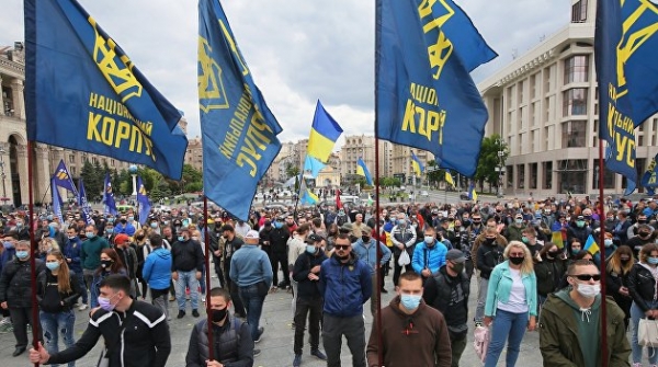 Зеленский санкционировал убийства. На Украине появились тонтон-макуты Зеленский санкционировал убийства. На Украине появились тонтон-макуты