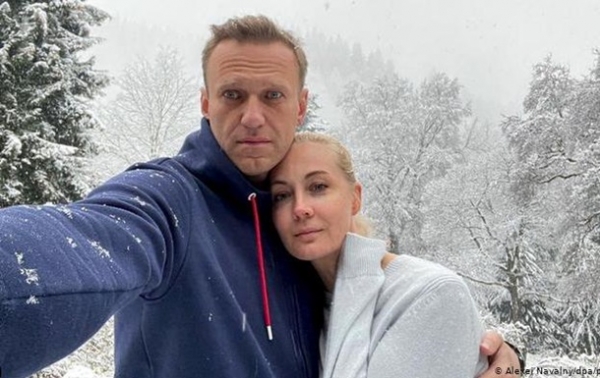 Жена Навального покинула Россию - СМИ Жена Навального покинула Россию - СМИ