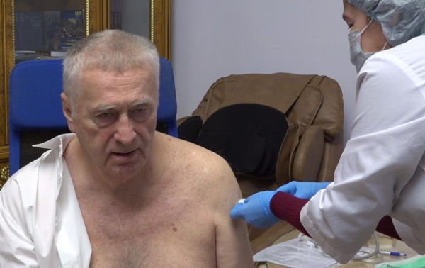 Жириновский сделал седьмую прививку от COVID-19 Жириновский сделал седьмую прививку от COVID-19